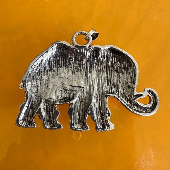 Elephant Pendants and One Pair Earrings Lot of 11 - Picture 6 of 16